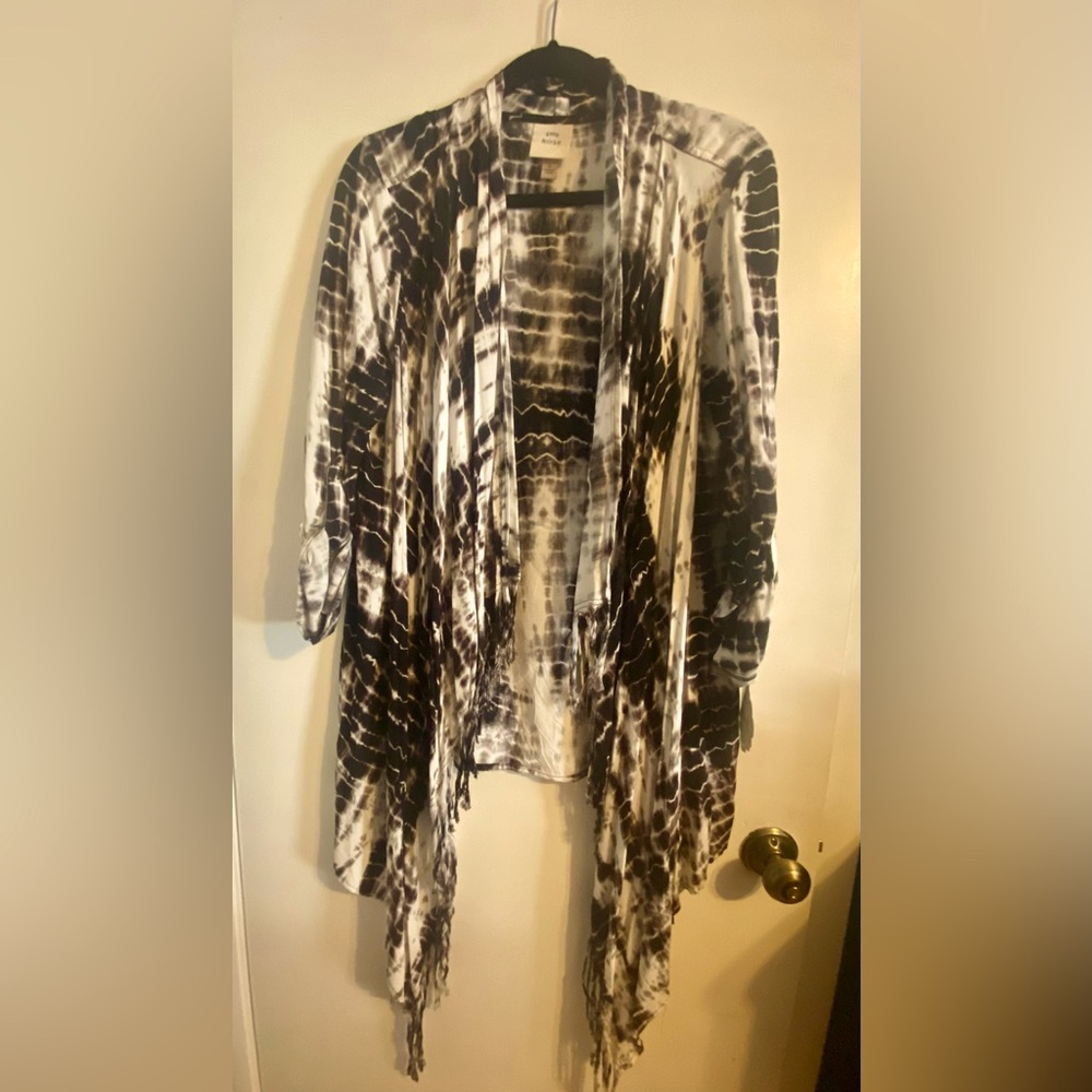 NWT Know Rose brown and white lightweight w fringe open front high low cardigan